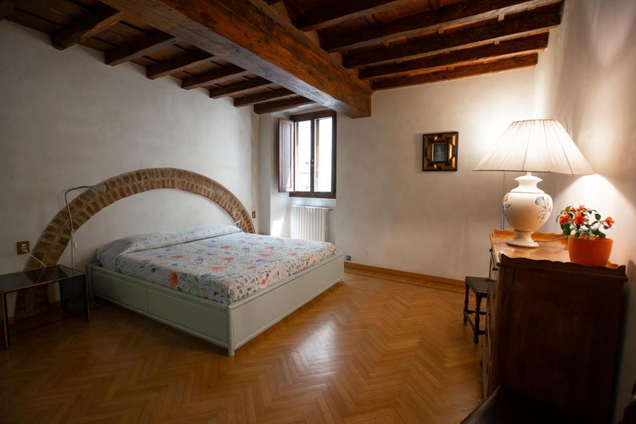 Torre Dei Sapiti Apartment Firenze Bagian luar foto