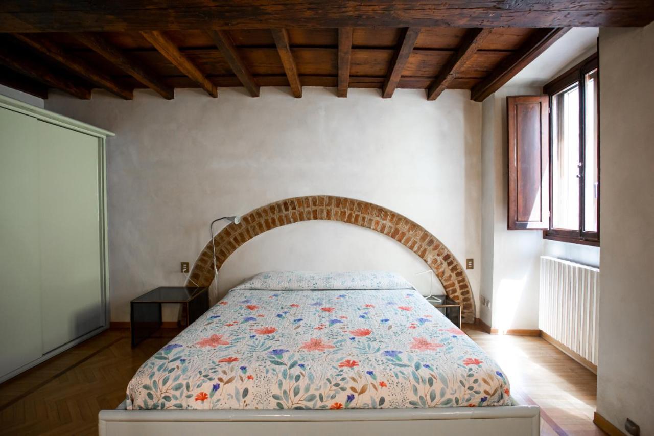 Torre Dei Sapiti Apartment Firenze Bagian luar foto
